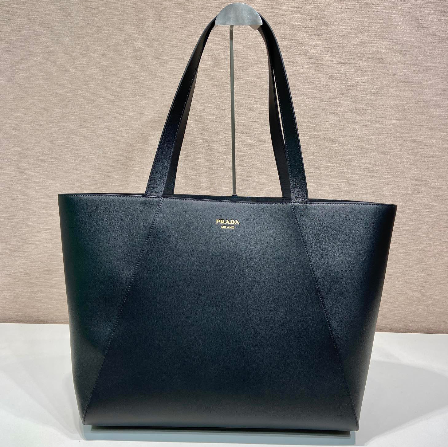 프라다 토트백 블랙 2VG123