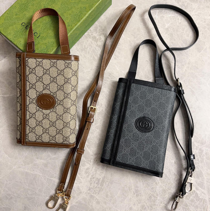 구찌 수프림 스트랩 장지갑 2컬러 724358