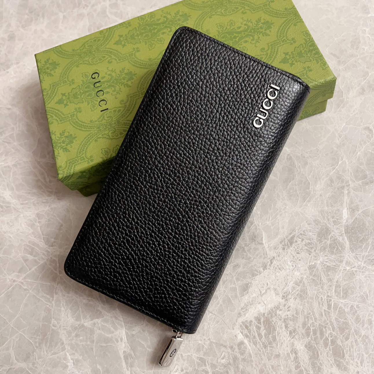 구찌 구찌 로고 장지갑 블랙 771154