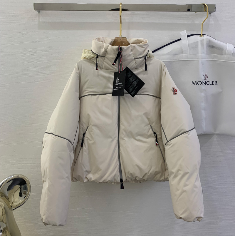 몽클레어 24FW 클라이스 쇼트 다운 재킷 2컬러 J20981A00010595M6050