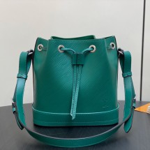 루이비통 노에 BB 버킷 복조리 백 M24675