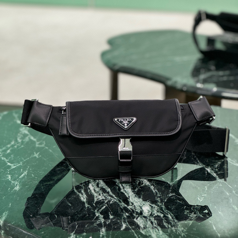 프라다 가죽 트림 벨트 백 2VH176