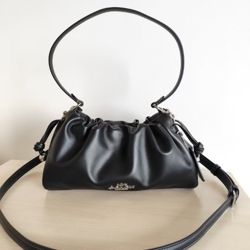 코치 Faye 루싱 숄더백 CV529