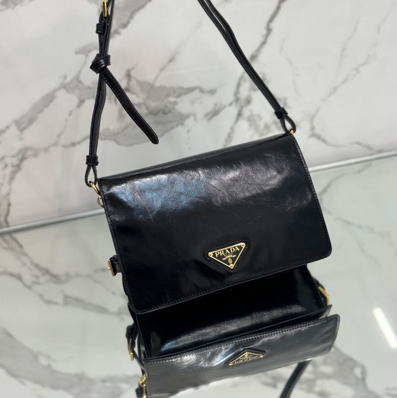 프라다 여성 삼각로고 숄더백 4컬러 1BD082
