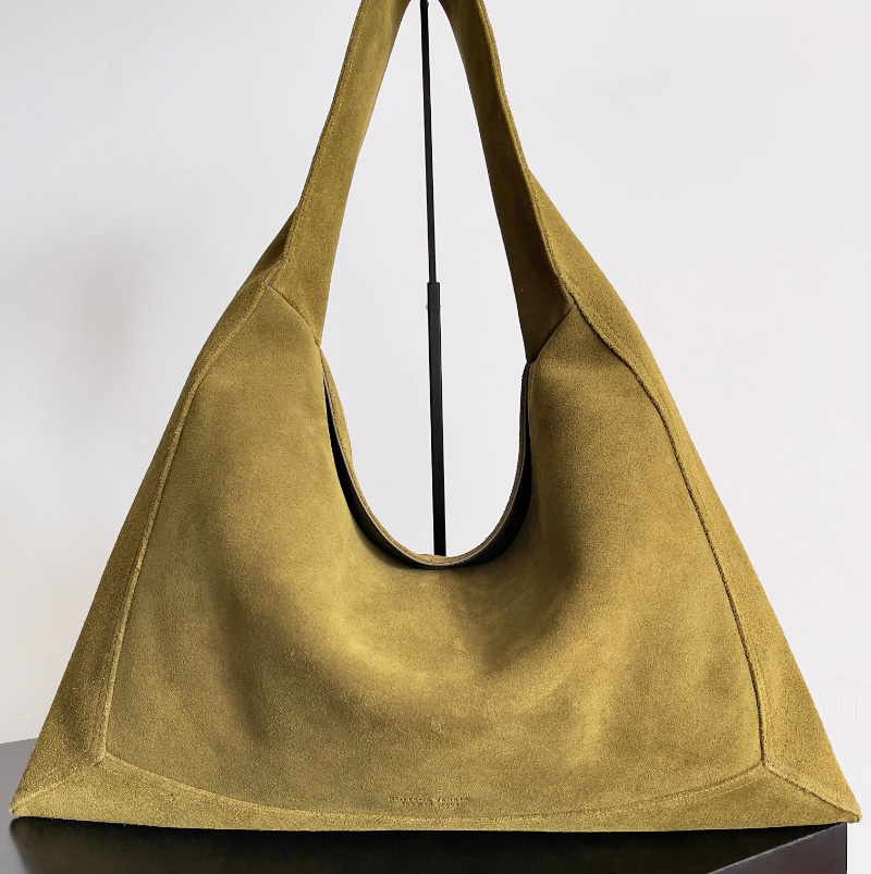 보테가 베네타 라지 홉 클러치백 3컬러 803976