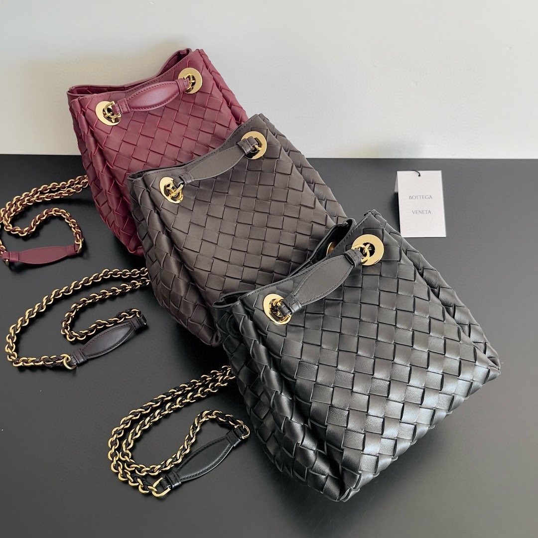 보테가베네타 여성 숄더백 3컬러 817175