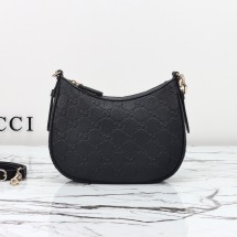 구찌 GG 엠블럼 스몰 숄더백 2컬러 815409 AAEEM 1000