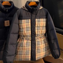 버버리 리버시블 구스다운 여성패딩  80794761