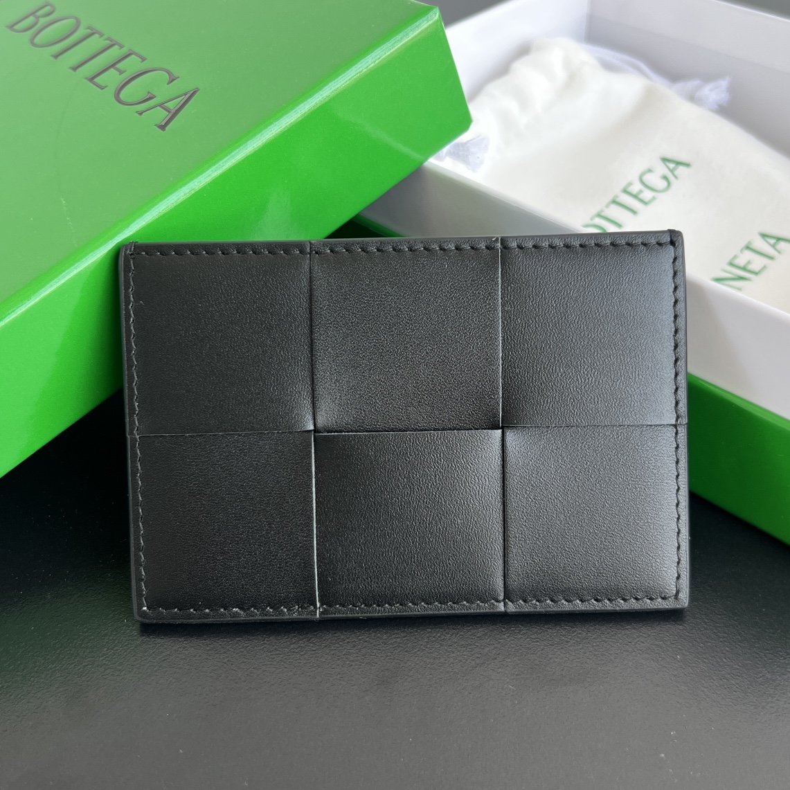 보테가 베네타 카드 케이스 카프스킨 블랙 649597