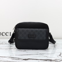 구찌 남성 GG 로고 스몰 크로스백 795464FACU51000