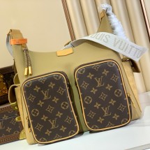 루이비통 호보 카고 베이지 M12697
