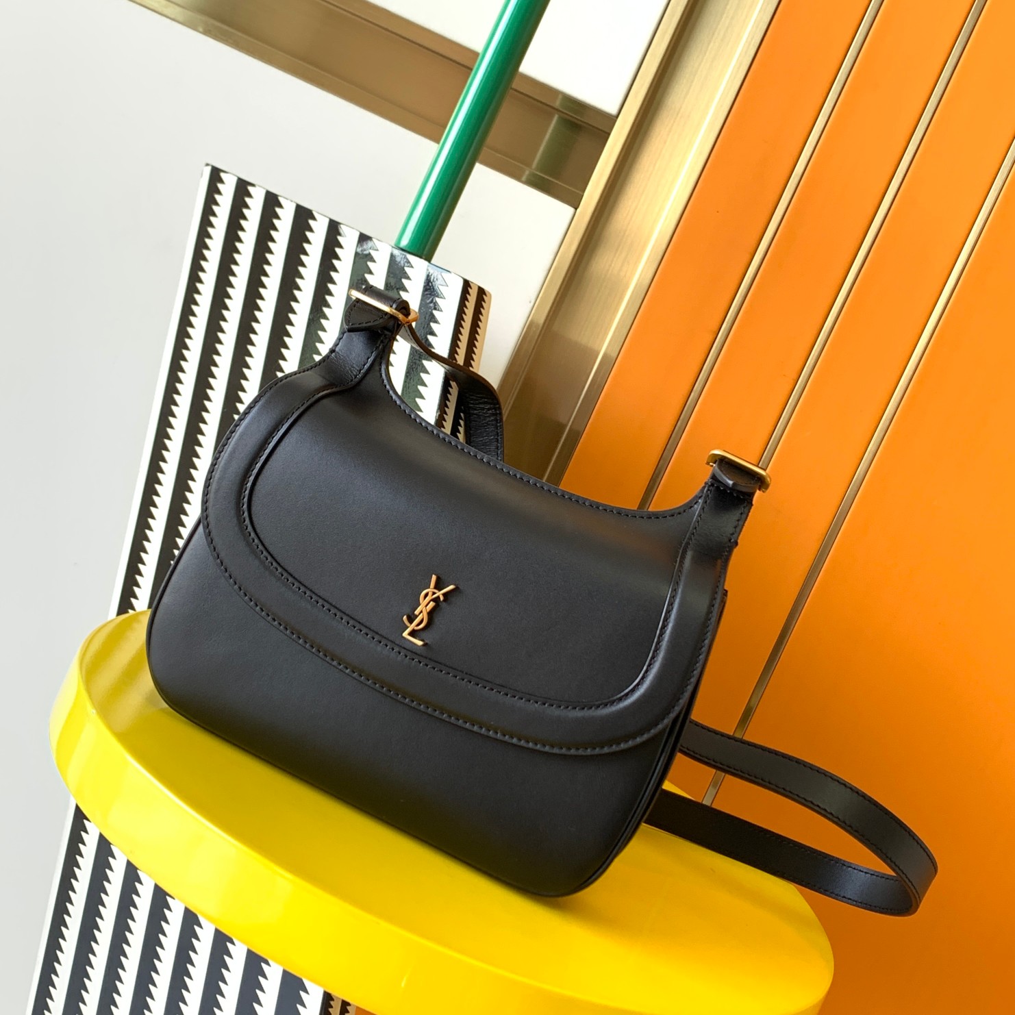 생로랑 찰리 미듐 숄더백 2컬러 686742