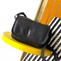 생로랑 스몰 가죽 크로스백 776611 AAC3O 1000