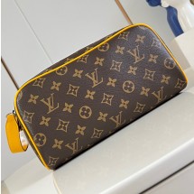 루이비통 돕키트 토일렛 파우치 모노그램 캔버스 2컬러 M46764