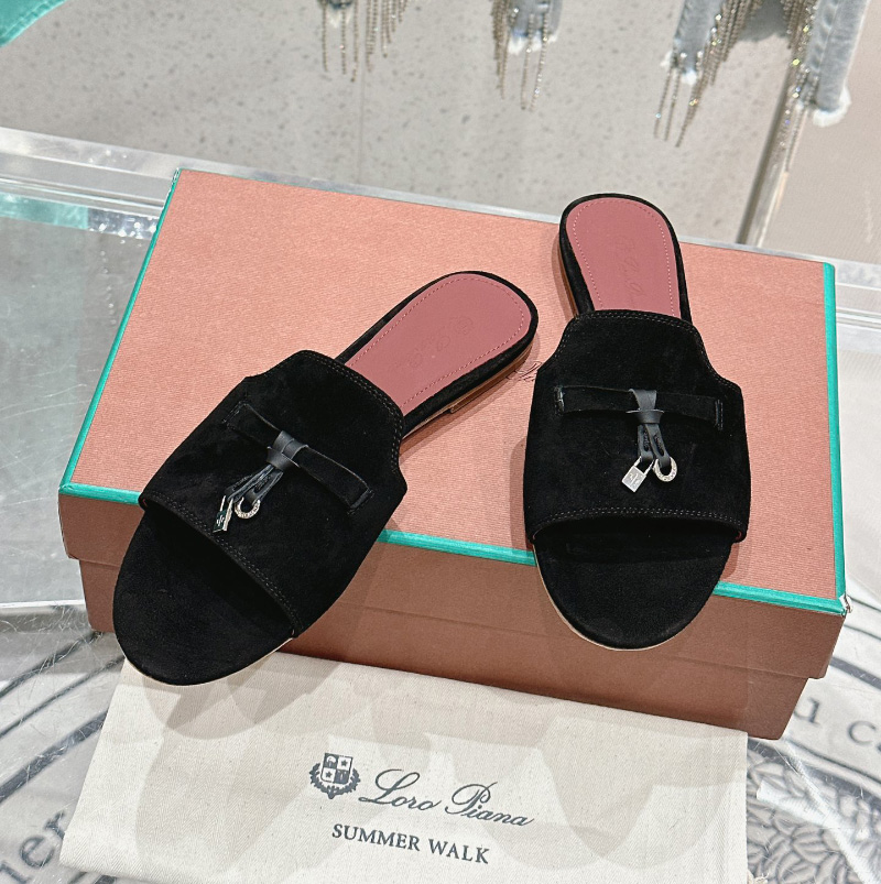 로로피아나 썸머 참 스웨이드 샌들 11컬러  FAI5580 W000