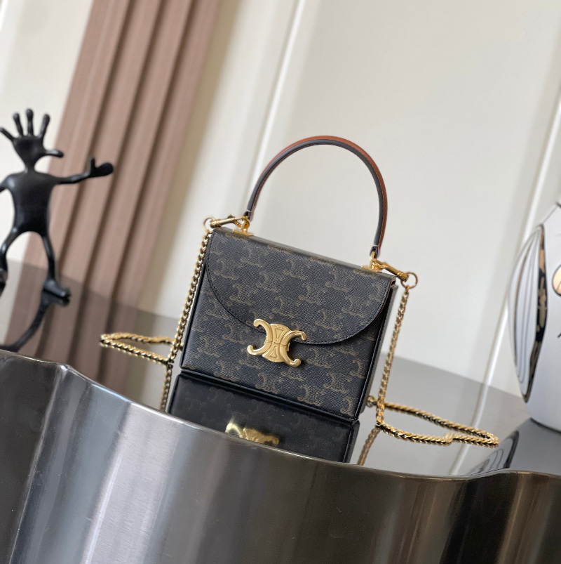 셀린느 블랑딘 메탈락탈부착 체인프린팅가죽 118592