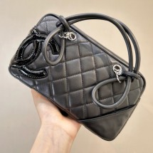 샤넬 깜봉 볼링 백 송아지 가죽 x 페이턴트 가죽 블랙 A29792