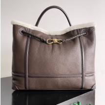 보테가베네타 24FW 브라운 레더 라지 Andiamo 핸드백 806085V2GR3