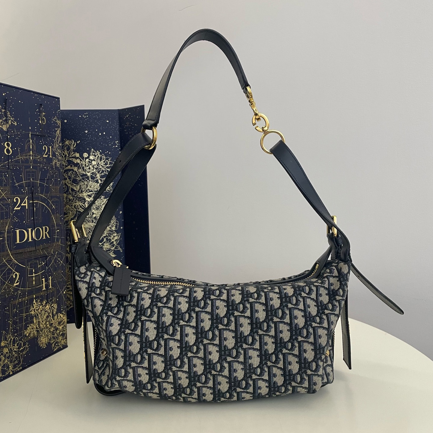 디올 25SS D저니 오블리크 스몰 숄더백 2컬러 M2416UTZQ