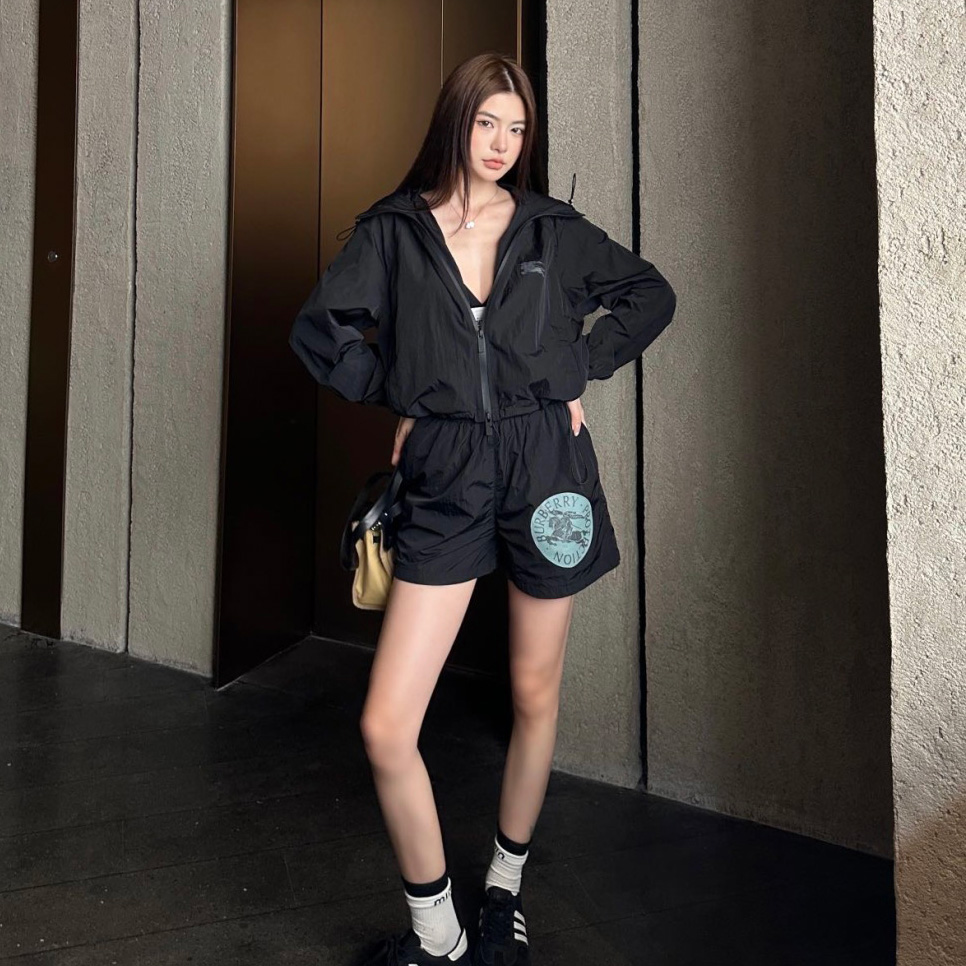 버러리 고품질 여성 바람막이 세트 2컬러 01