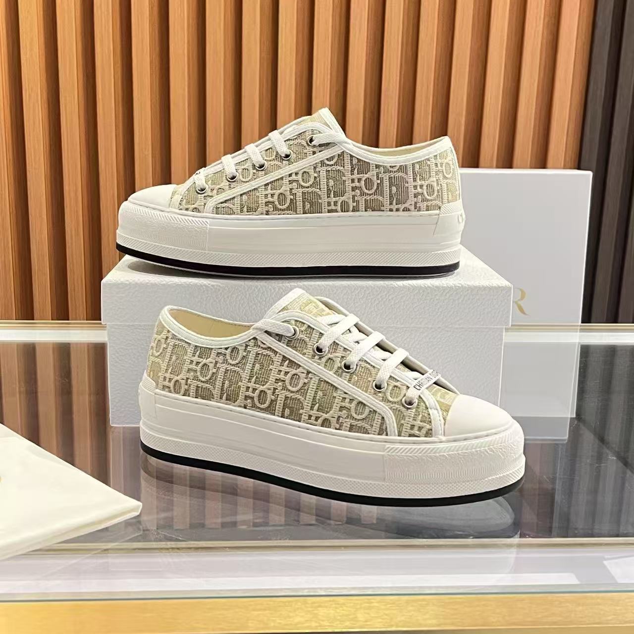 디올 오블리크 워크앤디올 플랫폼 스니커즈 컨버스 운동화 베이지 KCK385OBE_S06U