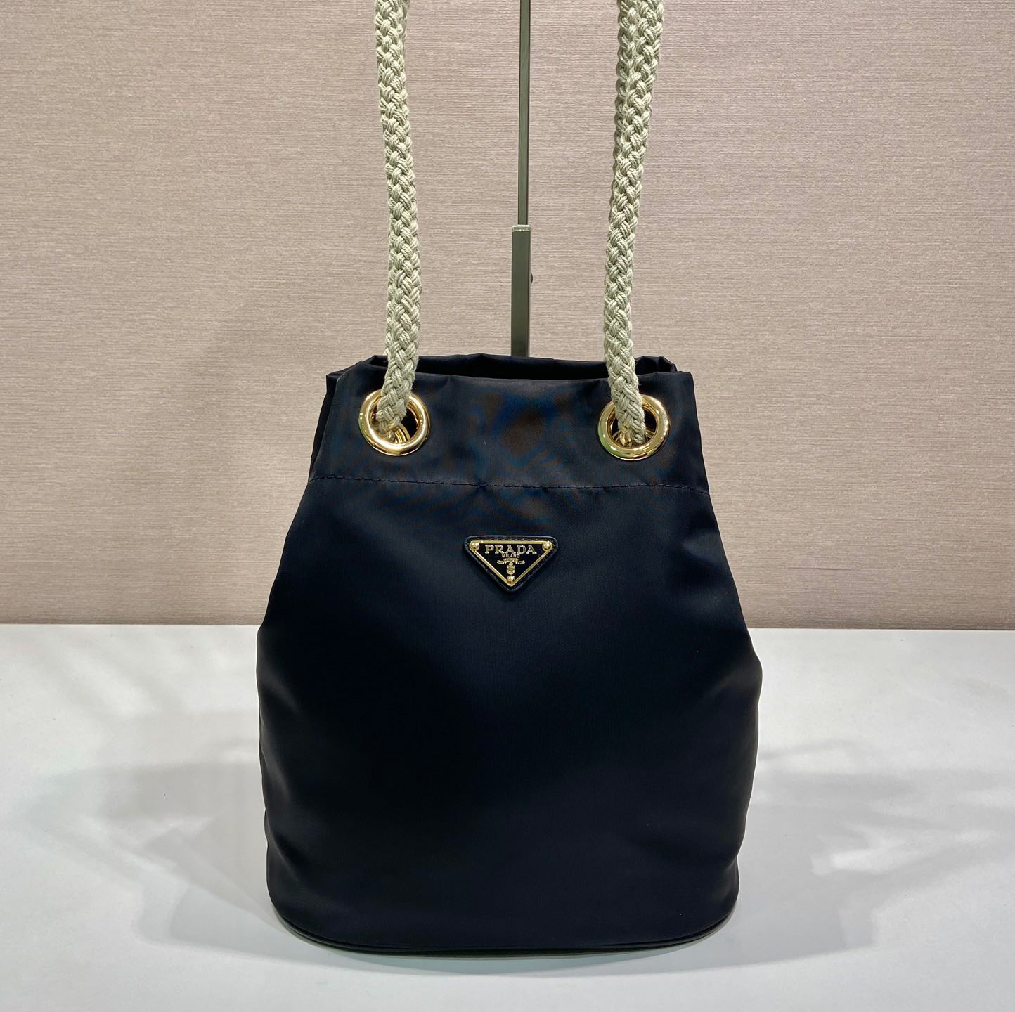 프라다 25 SS 리나일론 버킷 백 4컬러 1BE082