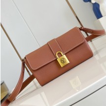 루이비통 WALLET ON CHAIN 로우 키백 M12147