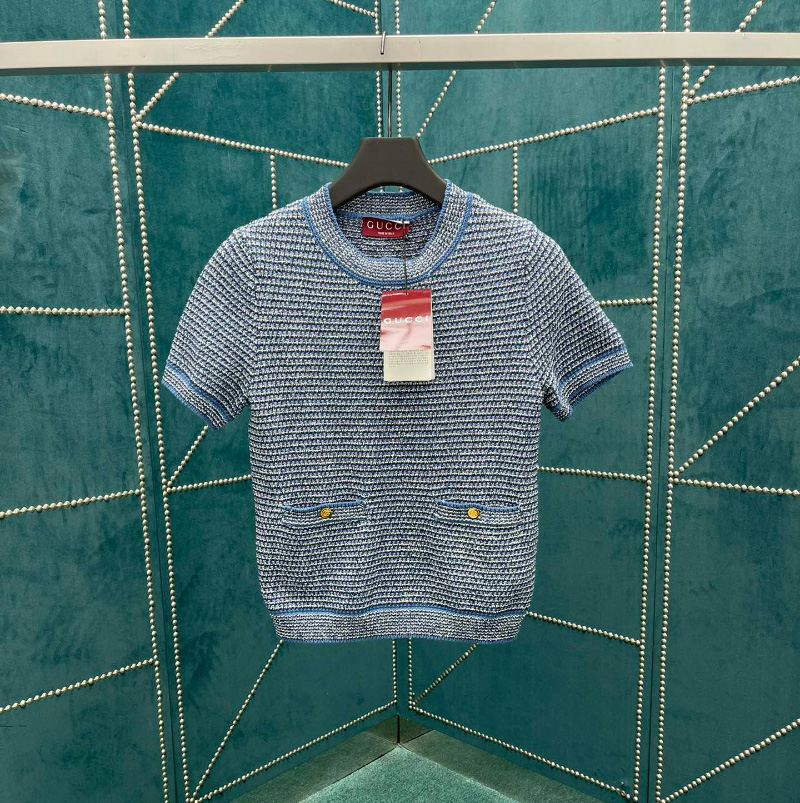 구찌 고품질 여성 반팔티 23