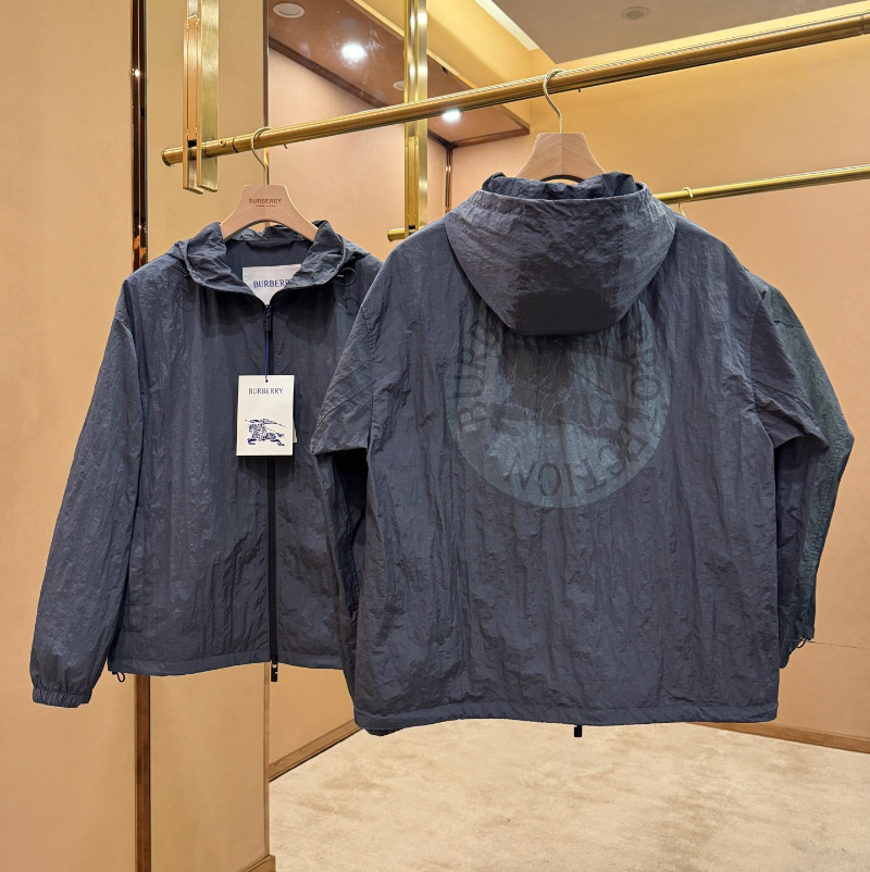 버버리 EKD 배지 나일론 자켓 81063891