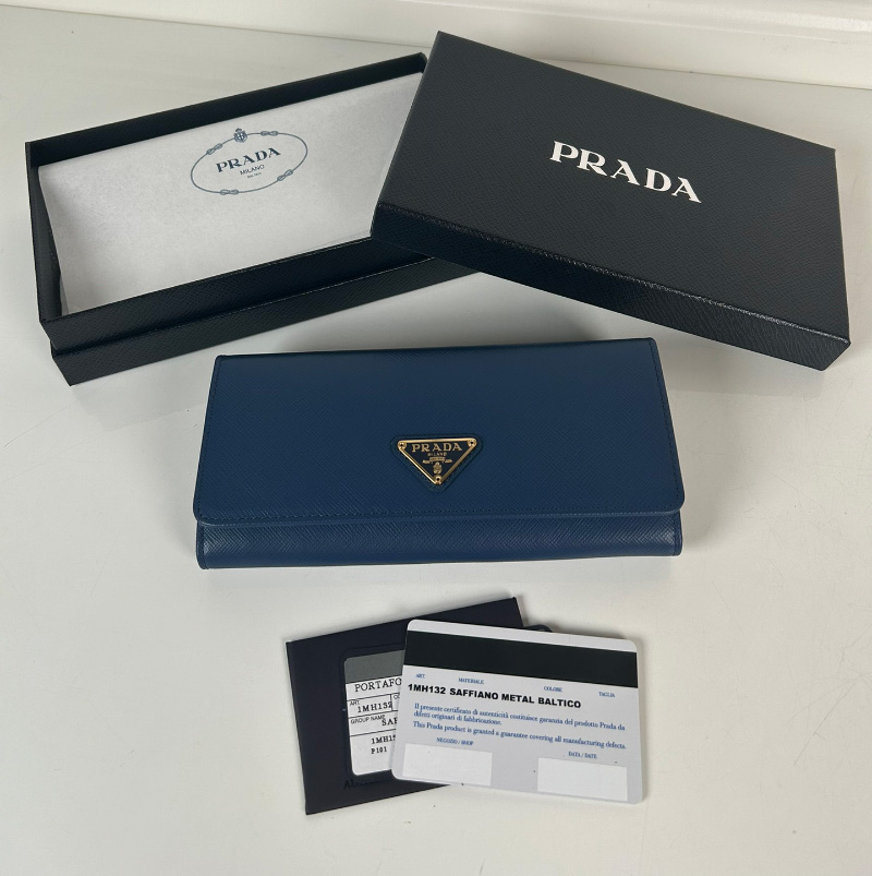 프라다 사피아노 레더 플랫 장지갑 1MH132 QWA F0016
