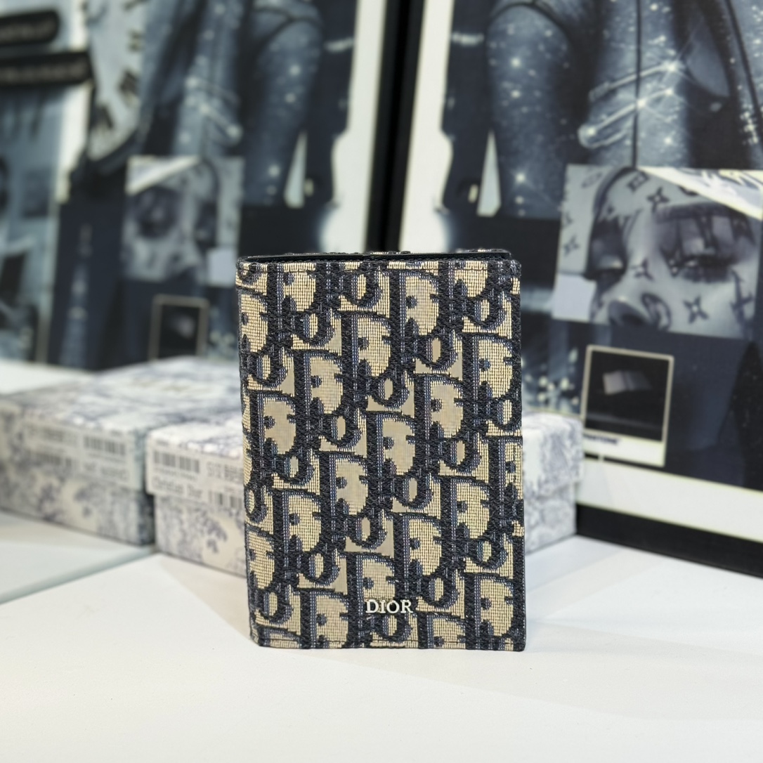 디올 오블리크 여권지갑 S5539CTZQ M92