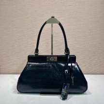 프라다 미디움 가죽 토트백 2컬러 1BG569