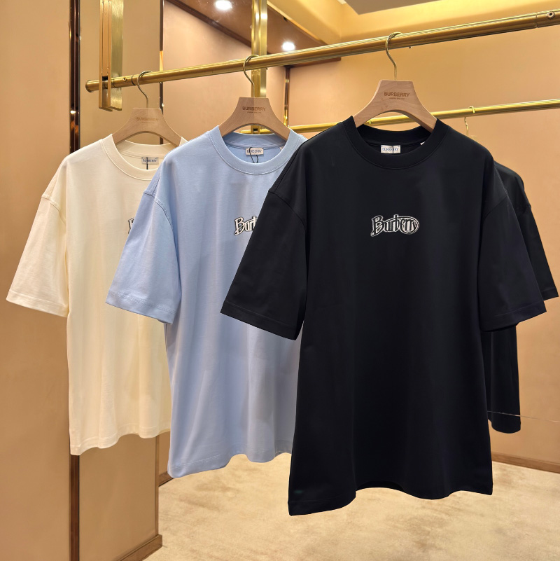 버버리 플리스 레터링 로고 라운드 반팔 여성 티셔츠 3컬러 80982041