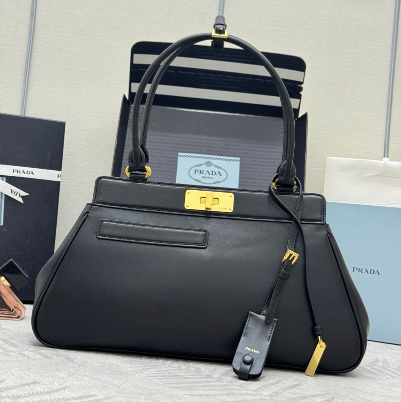 프라다 미디움 가죽 토트백 1BG569