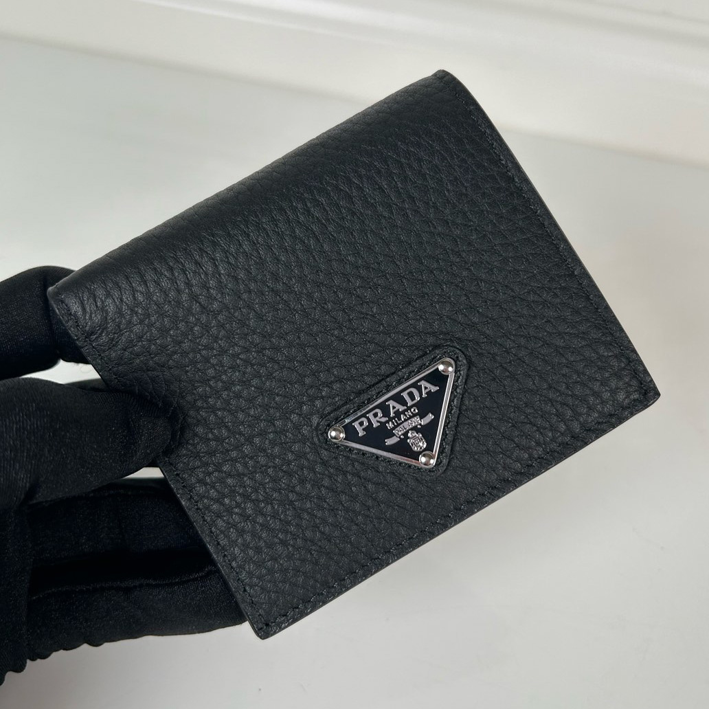 프라다 가죽 지갑 2컬러 2MO004 2E54