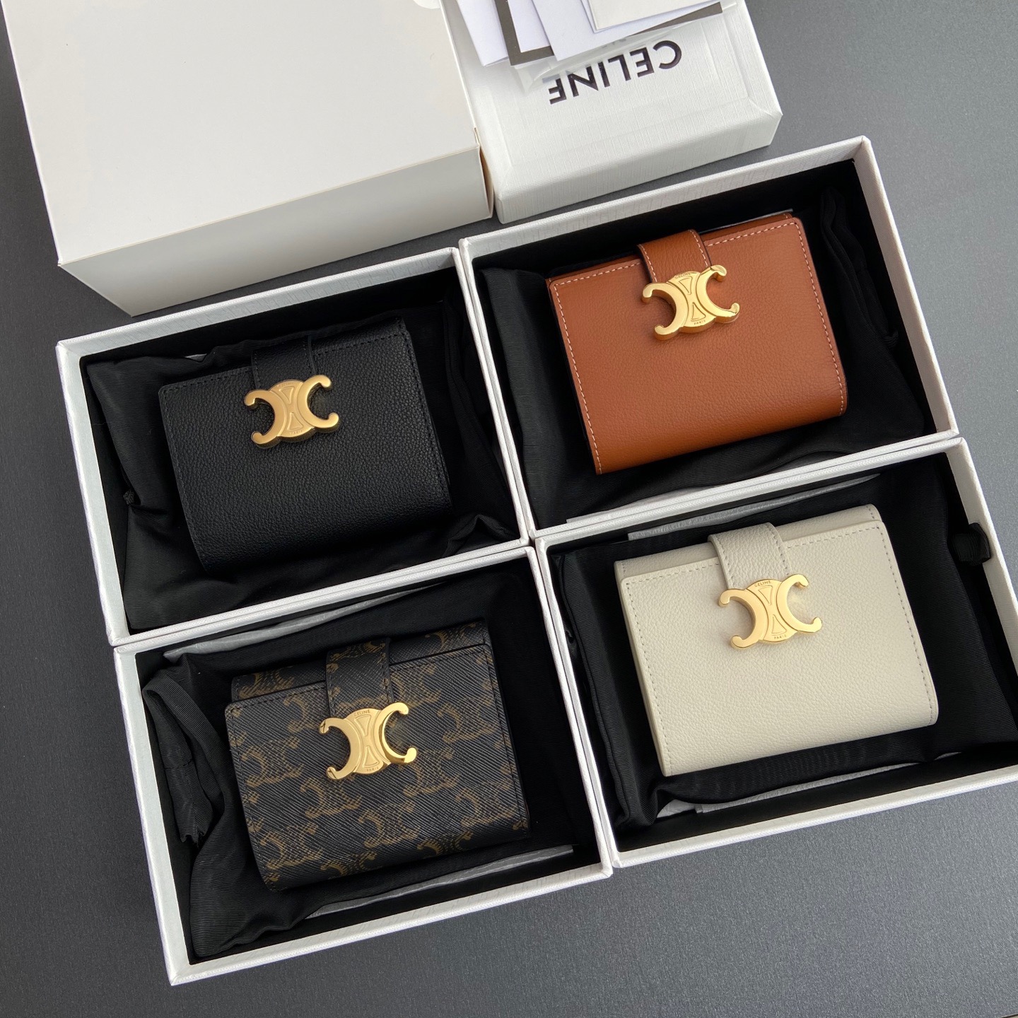 셀린느 니노 파인 스트랩 지갑 서플 그레인 카프스킨 6컬러 10M963GHH