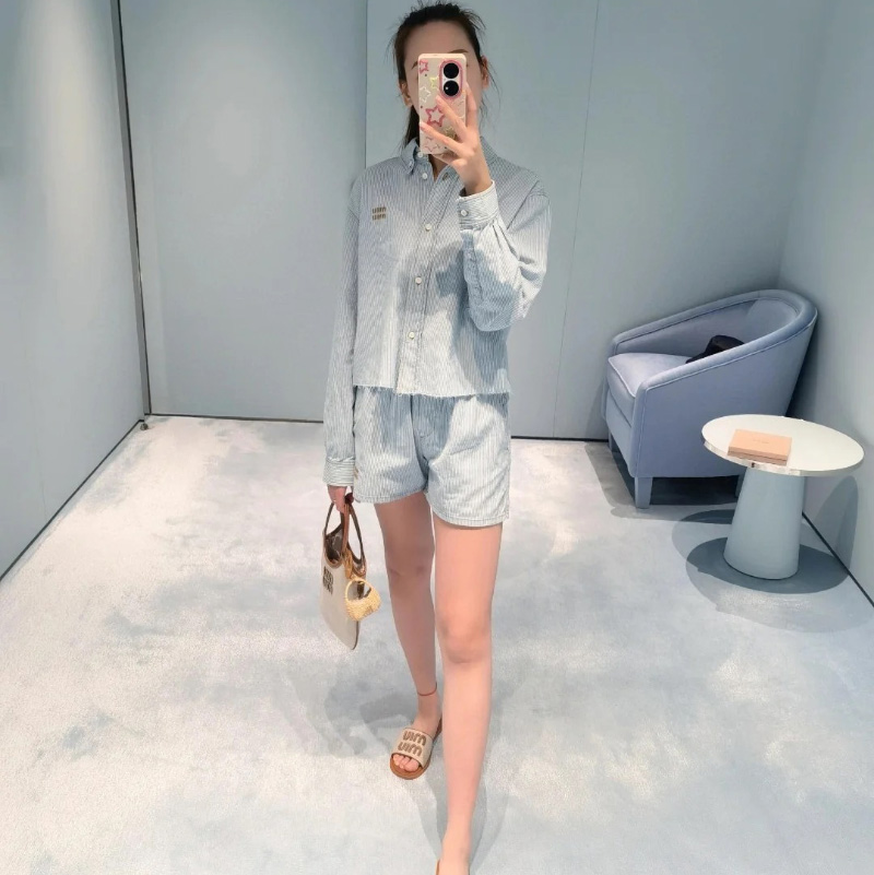 미우미우 고품질 반바지 01