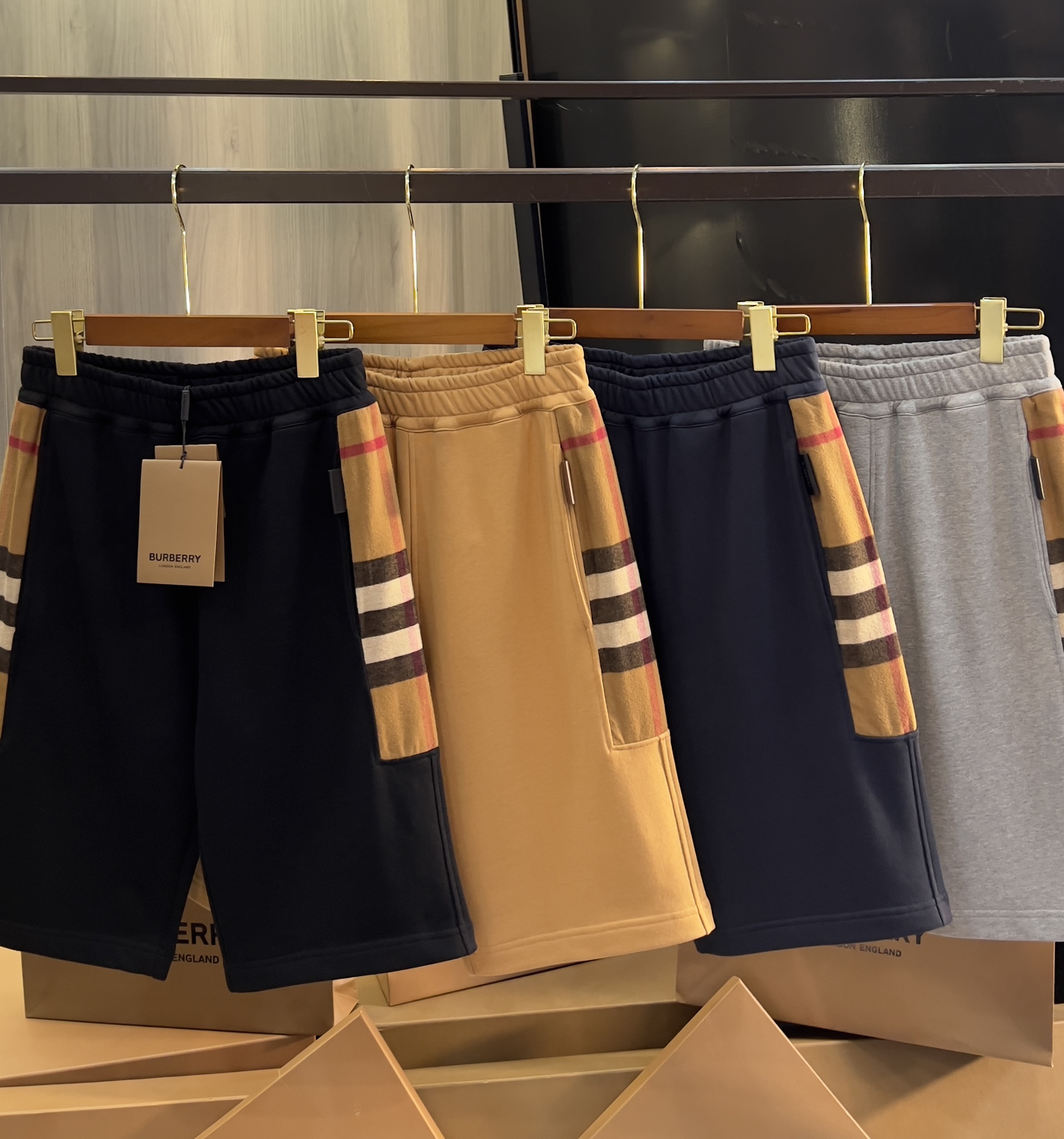 버버리 바지 데님 Burberry Check Panel Cotton Shorts 4컬러 80575171