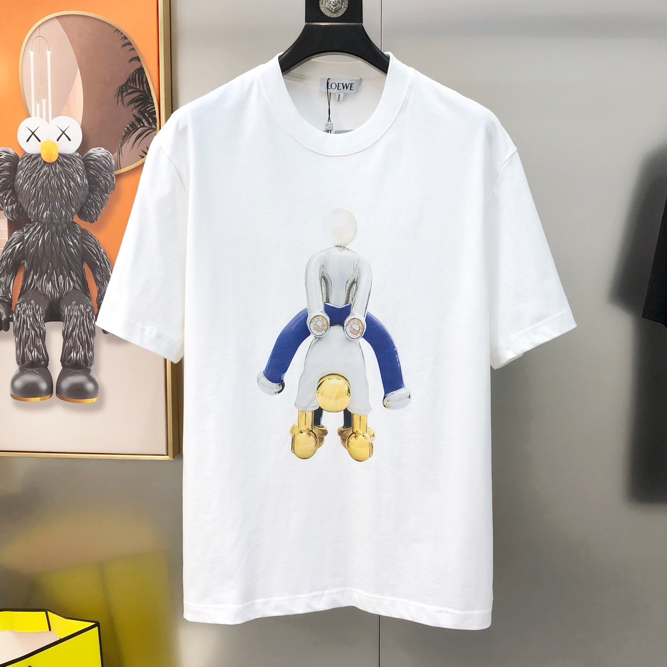 로에베 고품질 남여공용 반팔 티셔츠 2컬러 03