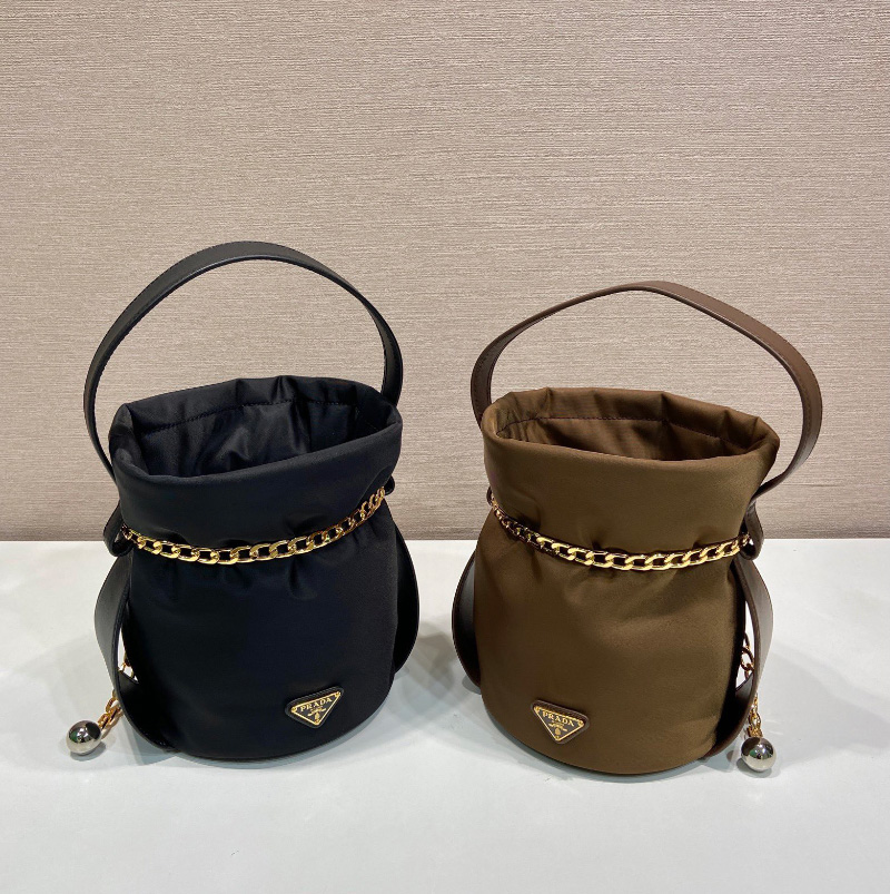 프라다 나일론 버킷백 2컬러 1BE088