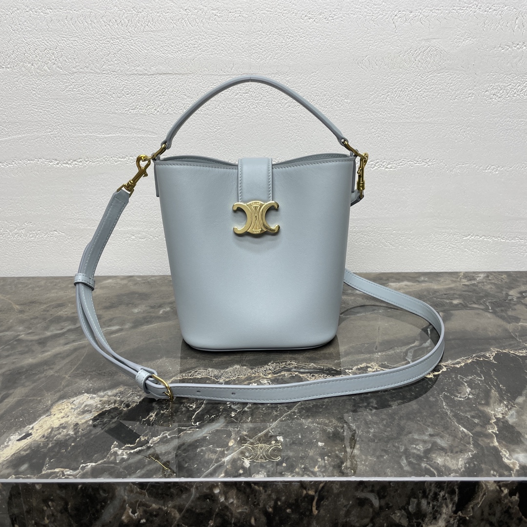 셀린느 스몰  소프트 카프 스킨 루이즈 토트백 119173