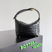 보테가베네타 월리스 클래식 파이톤 버클 지퍼여밈 소가죽 토트백 3컬러 815395