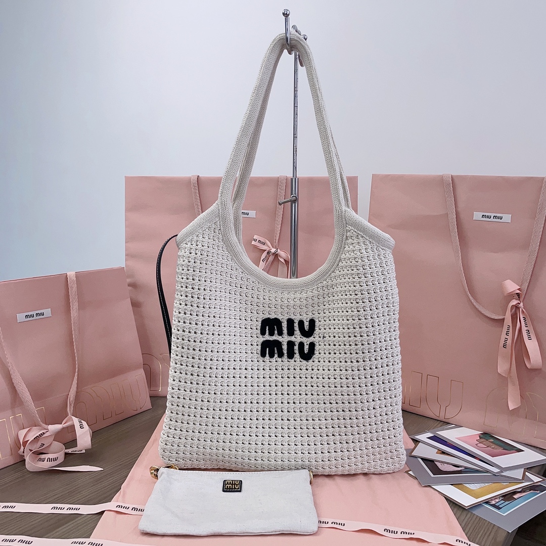 미우미우 우븐 토트 가방 IVY raffiaeffect woven tote bag 2컬러 5BG231