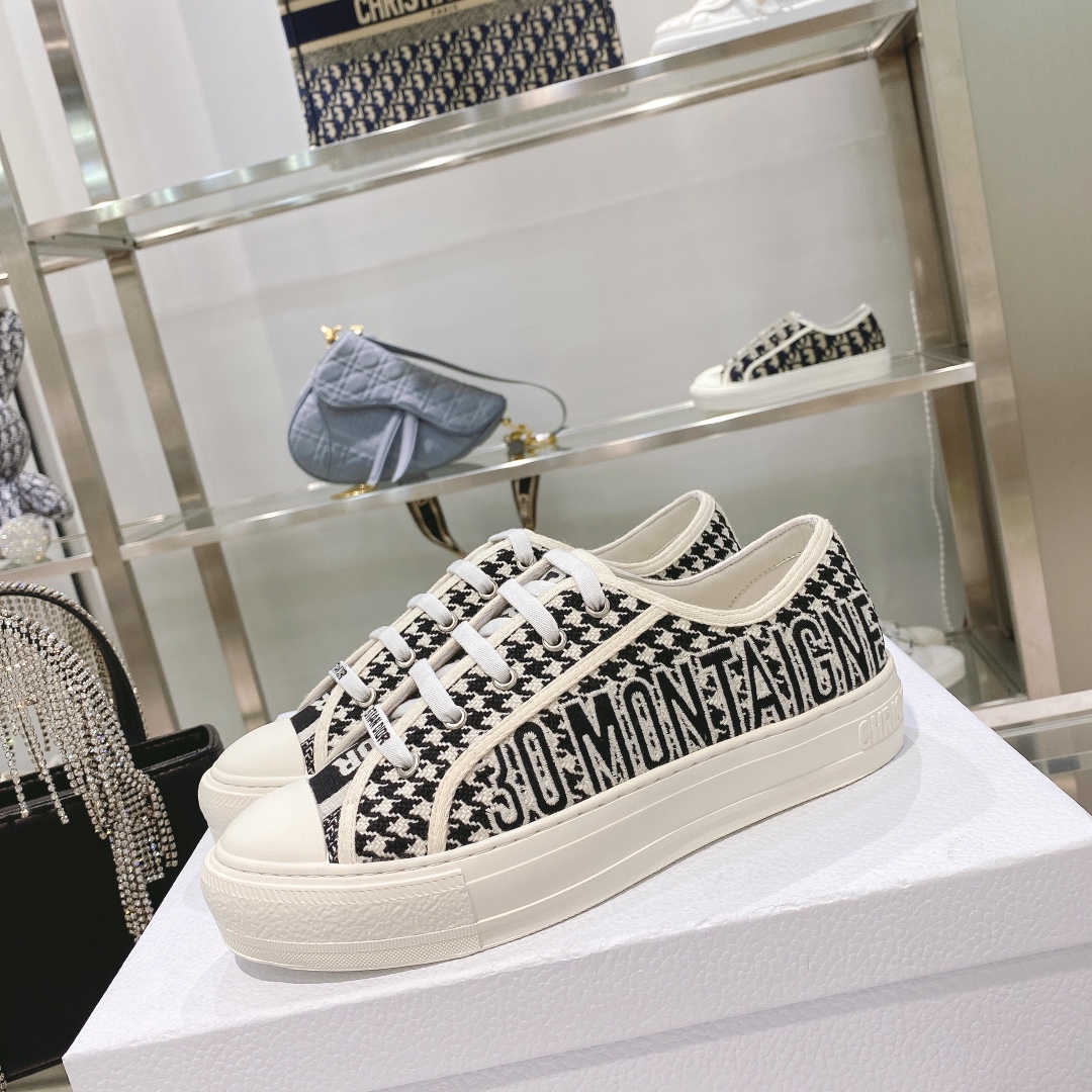 디올 워크 엔 하운드투스 자수 캔버스 여성 스니커즈 KCK240PEC