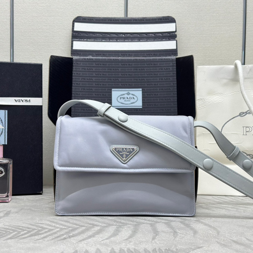 프라다 소형 패딩 리나일론 숄더 백 5컬러 1BD313