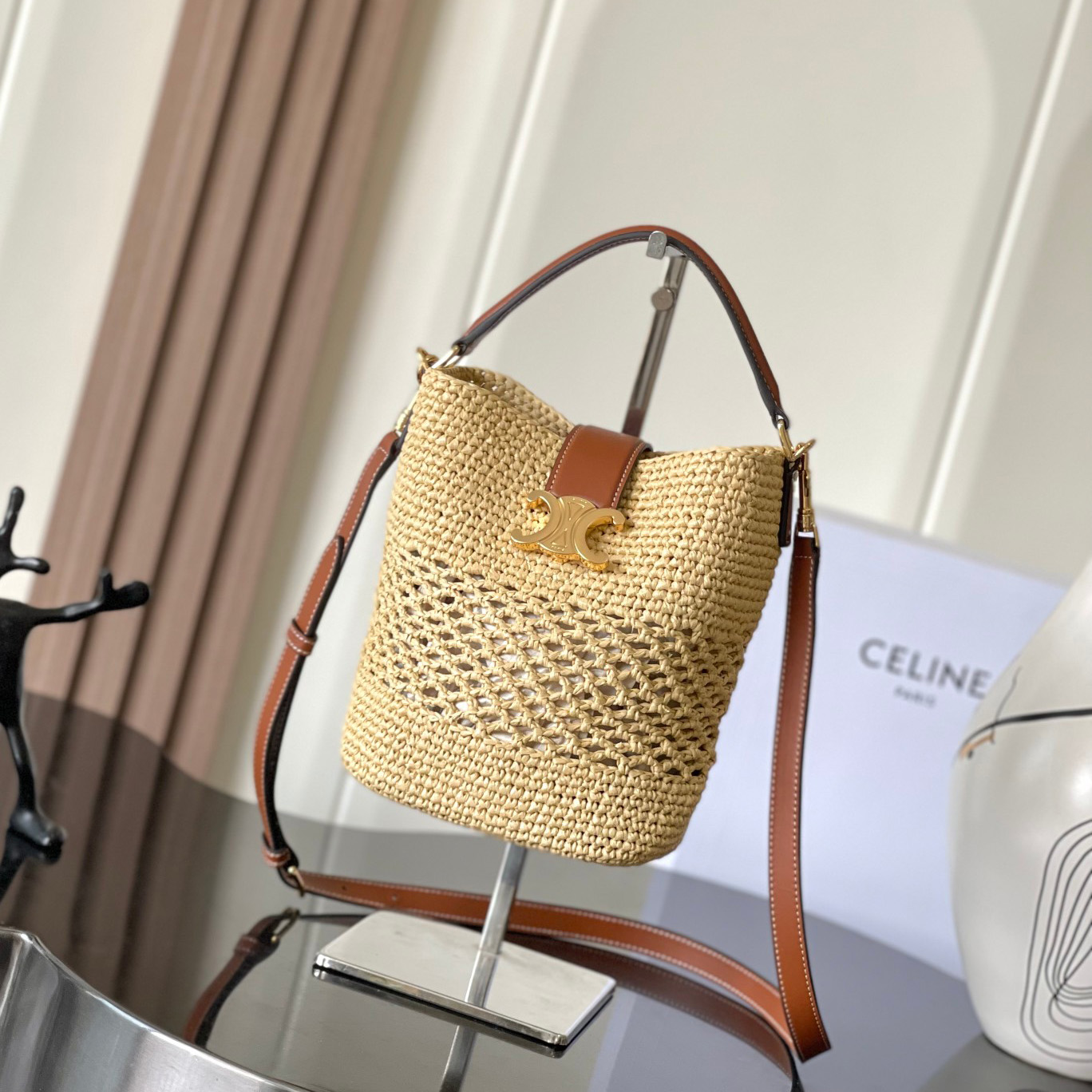 셀린느 라피아 트리오페 스몰 루이즈 버킷백 119742GNS