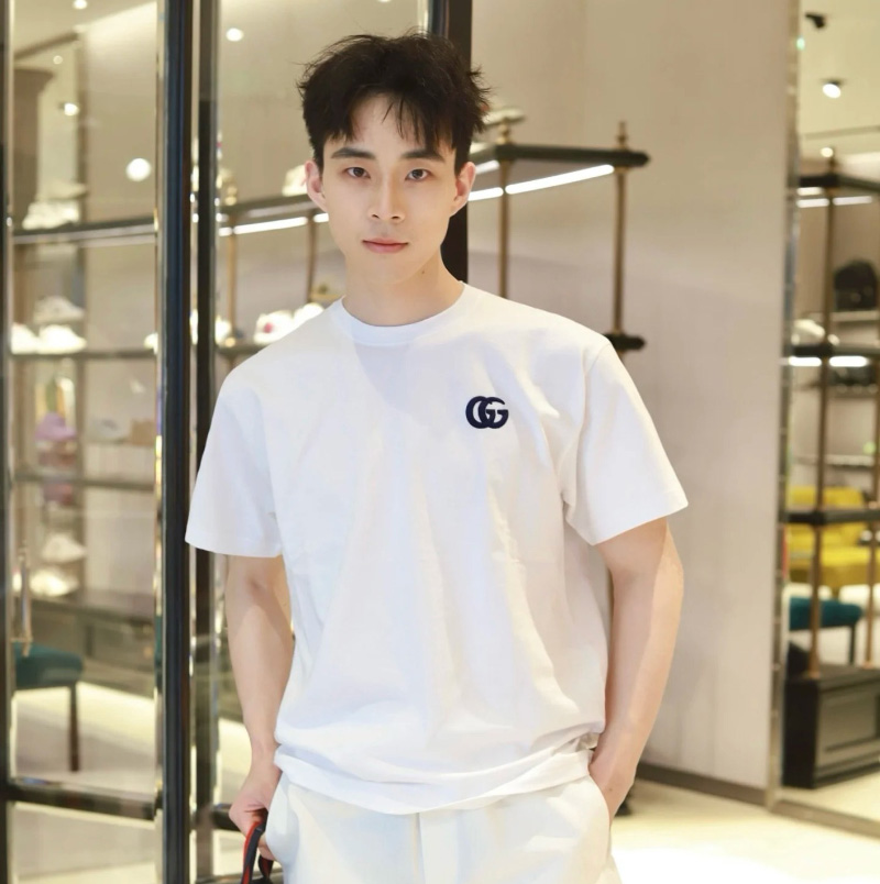 구찌 고품질 남여공용 반팔티 36