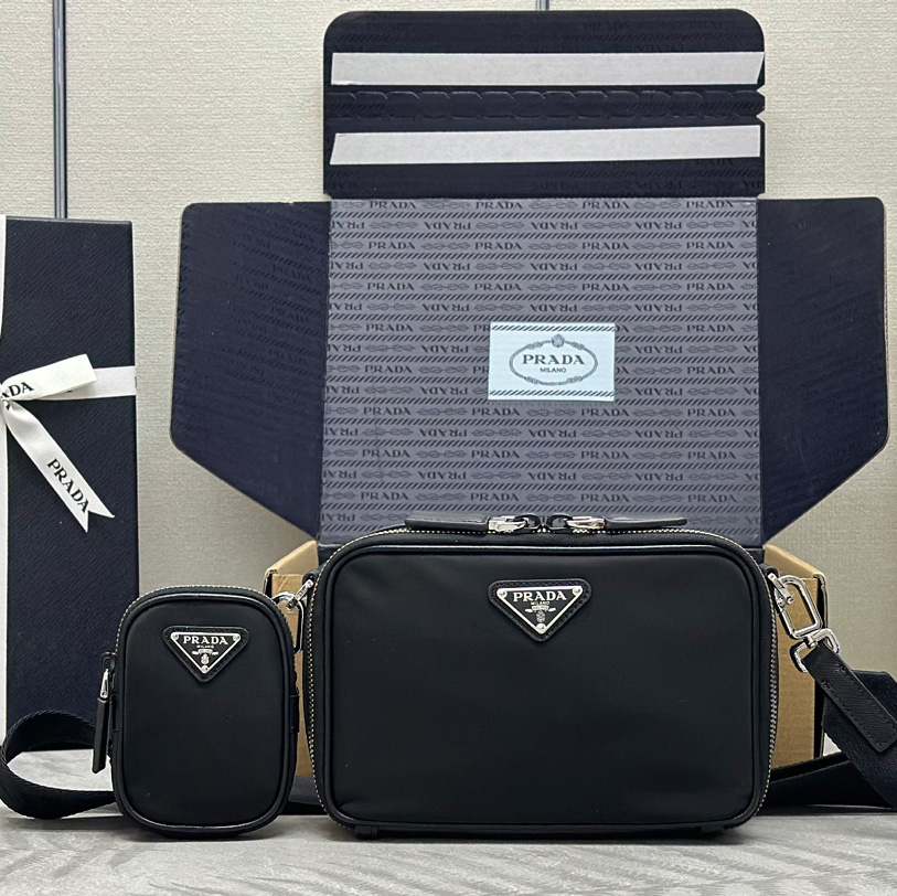 프라다 리나일론 사피아노 남성 크로스백 2VH070