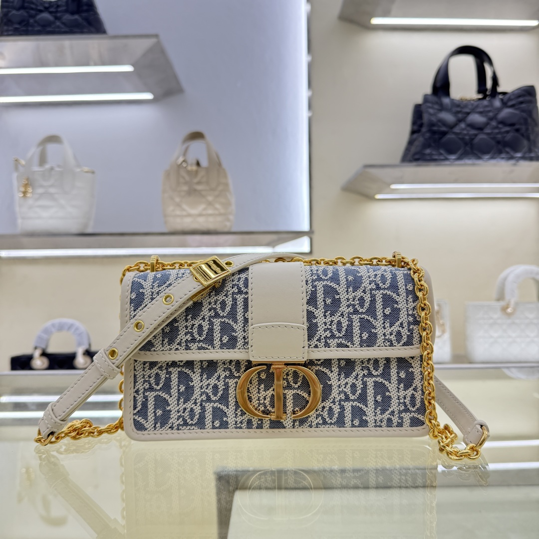 디올 체인 백 30 몽타뉴 M9334UDFD