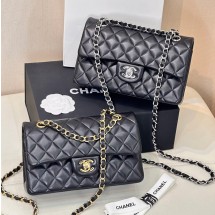 샤넬 클래식 스몰 플랩백 램스킨 & 실버 메탈 블랙 A01113-Y01480-94305